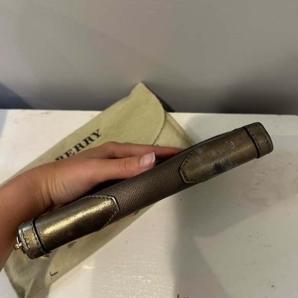 Burberry Plaid Wallet in original protective pouch - Picture 3 of 8